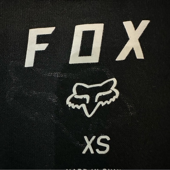 Fox Racing Black Women’s Tank with Red Maple Leaf XS - Picture 5 of 7